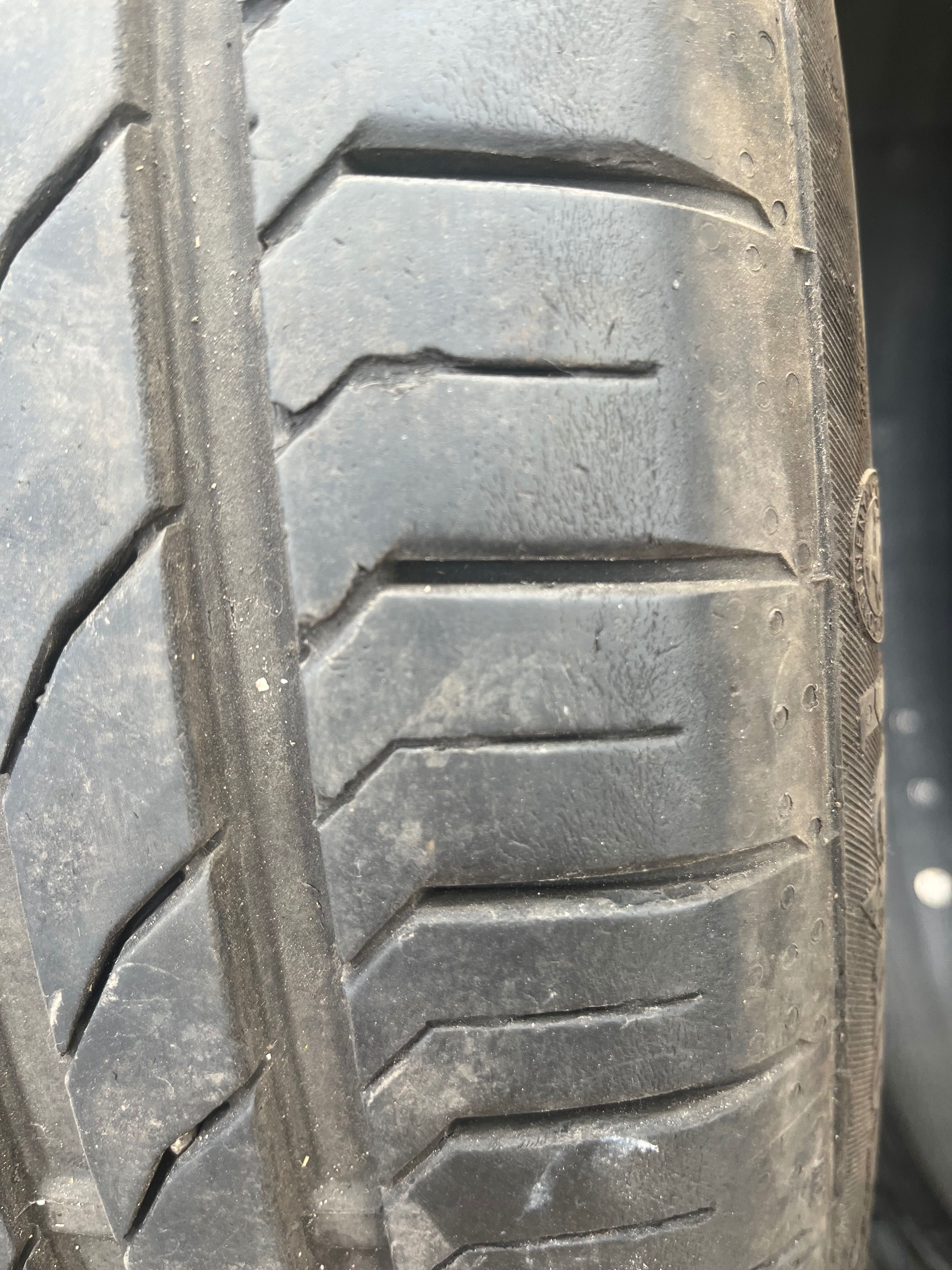 Гуми  continental  225/50 R18 - 2 броя