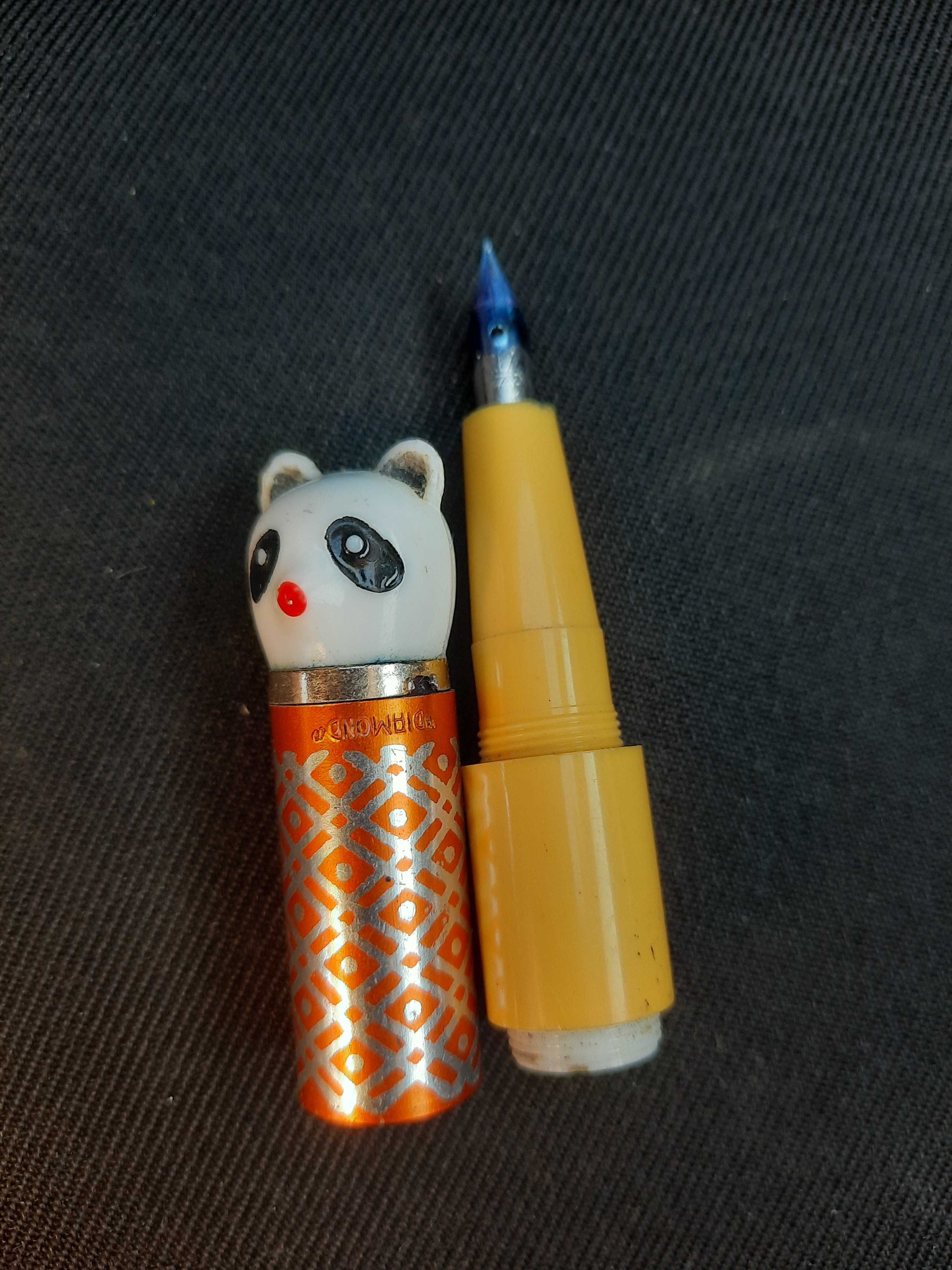 Stilou chinezesc ursuleț anii 80