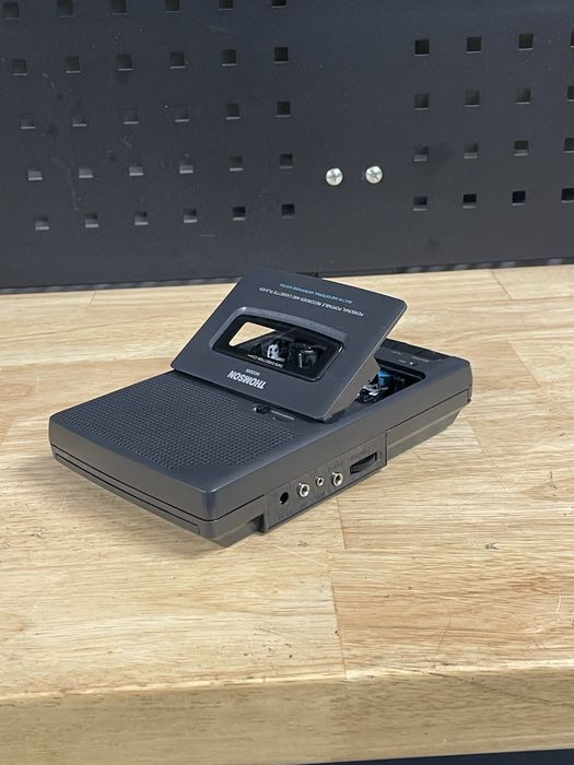 Casetofon portabil recorder thomson mg 3000 functional