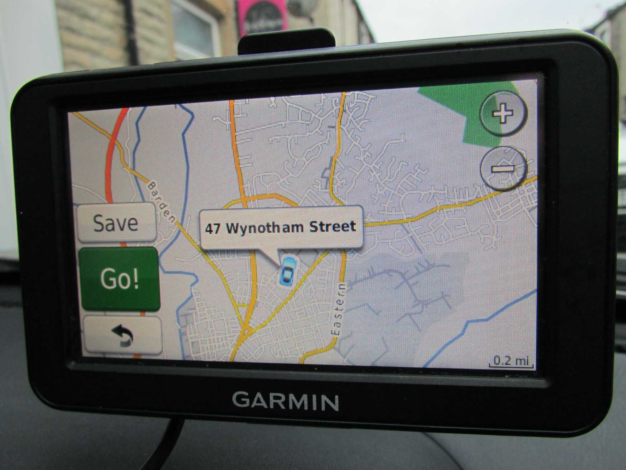 Навигация Garmin nüvi 40