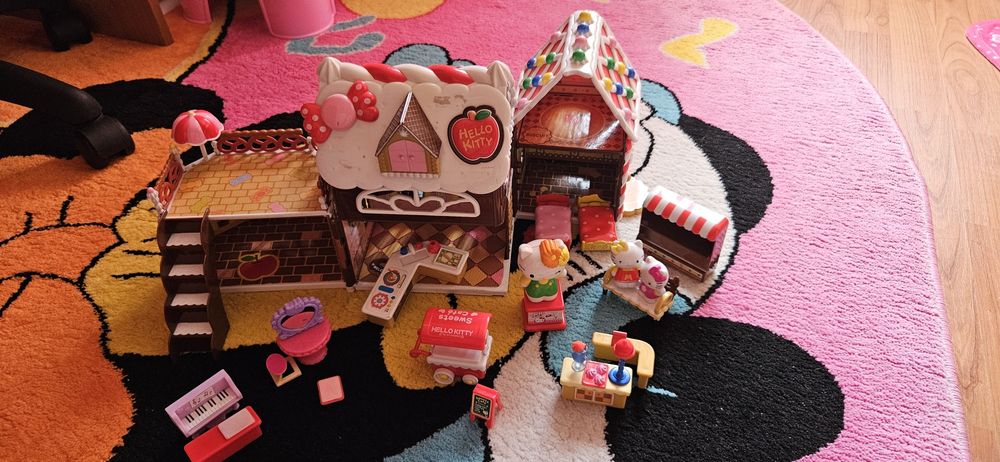 Jucării fetițe...casa hello kitty