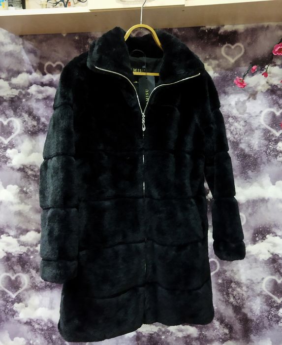 Шубка женская с этикеткой