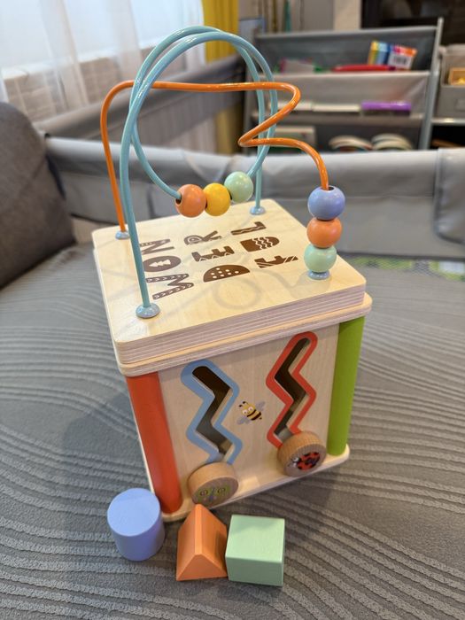 Дървена проходилка (уокър)  + Дидактически куб Moni Toys