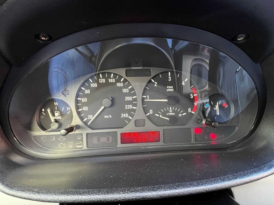 BMW E46 320d Sedan – 1999 – 1500 € negociabil