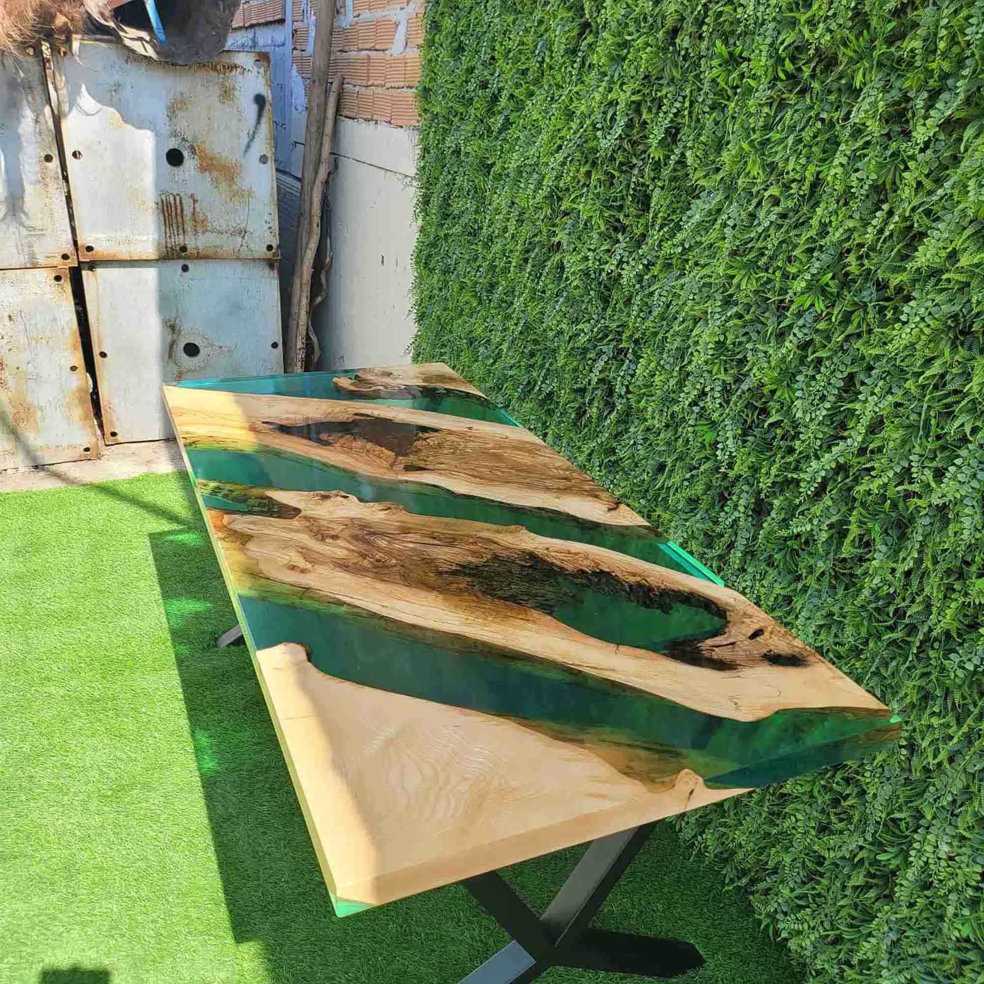 Masa din lemn de frasin și rășină epoxidica transparenta 115