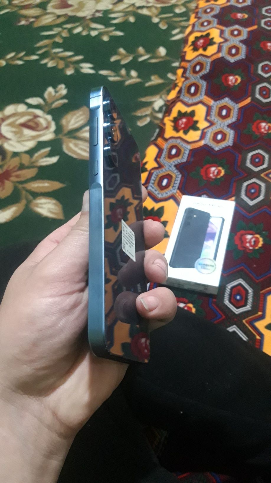 Samsung a 55 8 128 holati idyal may oyda oldim garatiya bo