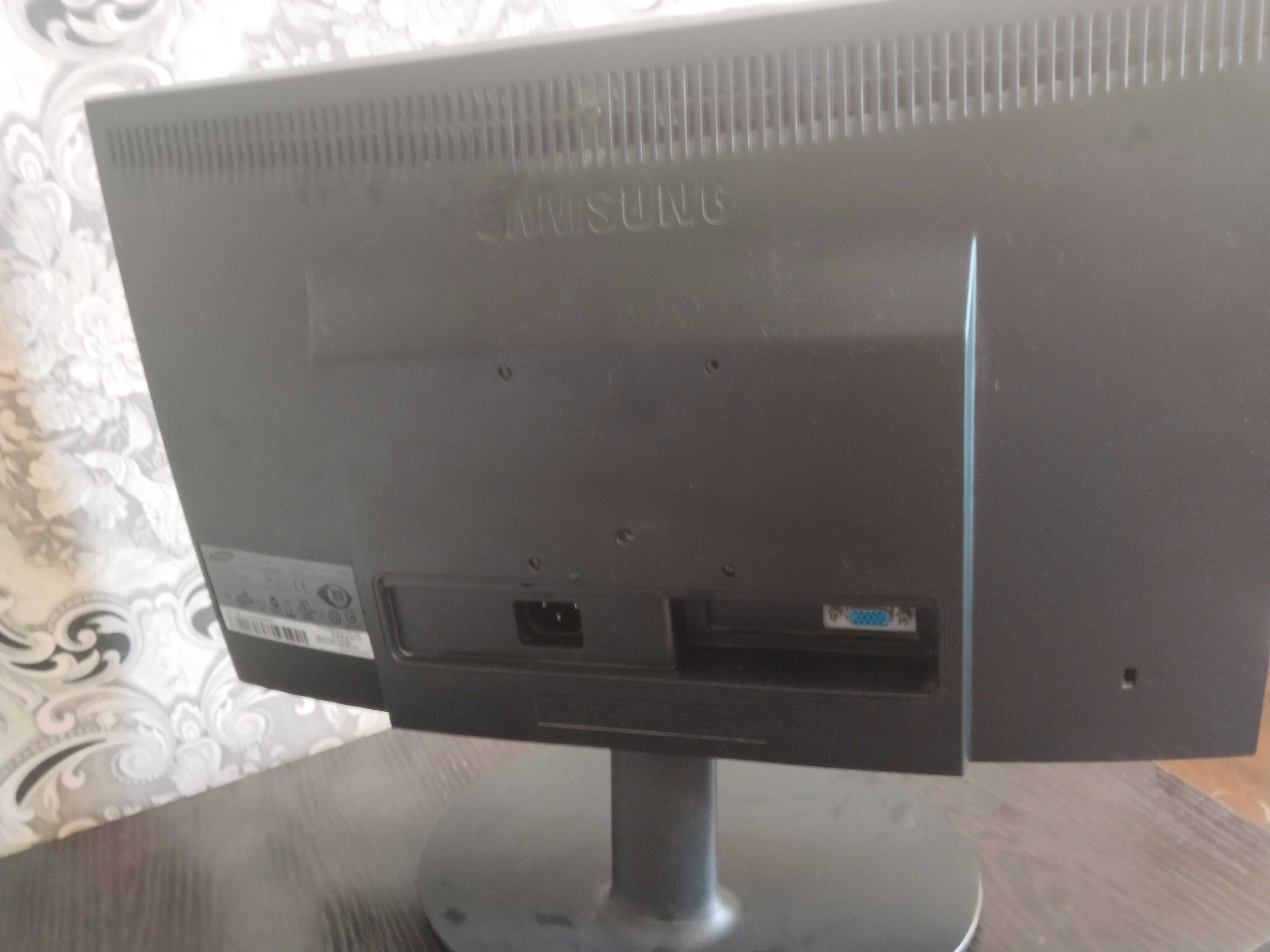 Продаётся монитор: Samsung SyncMaster E1920 ками бор