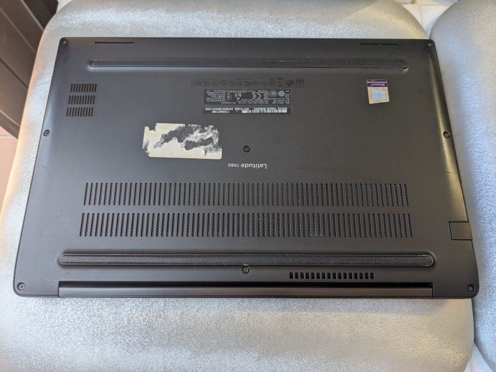 Лаптоп Dell 7480 I5-7300U, 16RAM