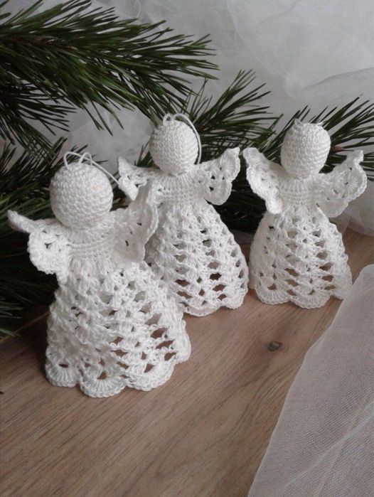 Globuri crosetate,pretul difera in functie de marime,model,pret pe buc