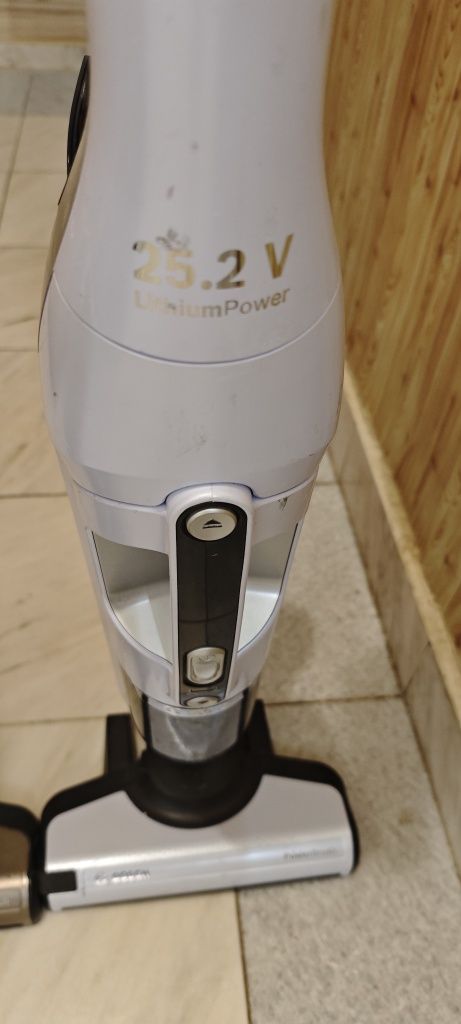 Прахосмукачкa Bosch  на части