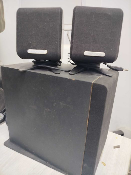 Продается сабвуфер microlab