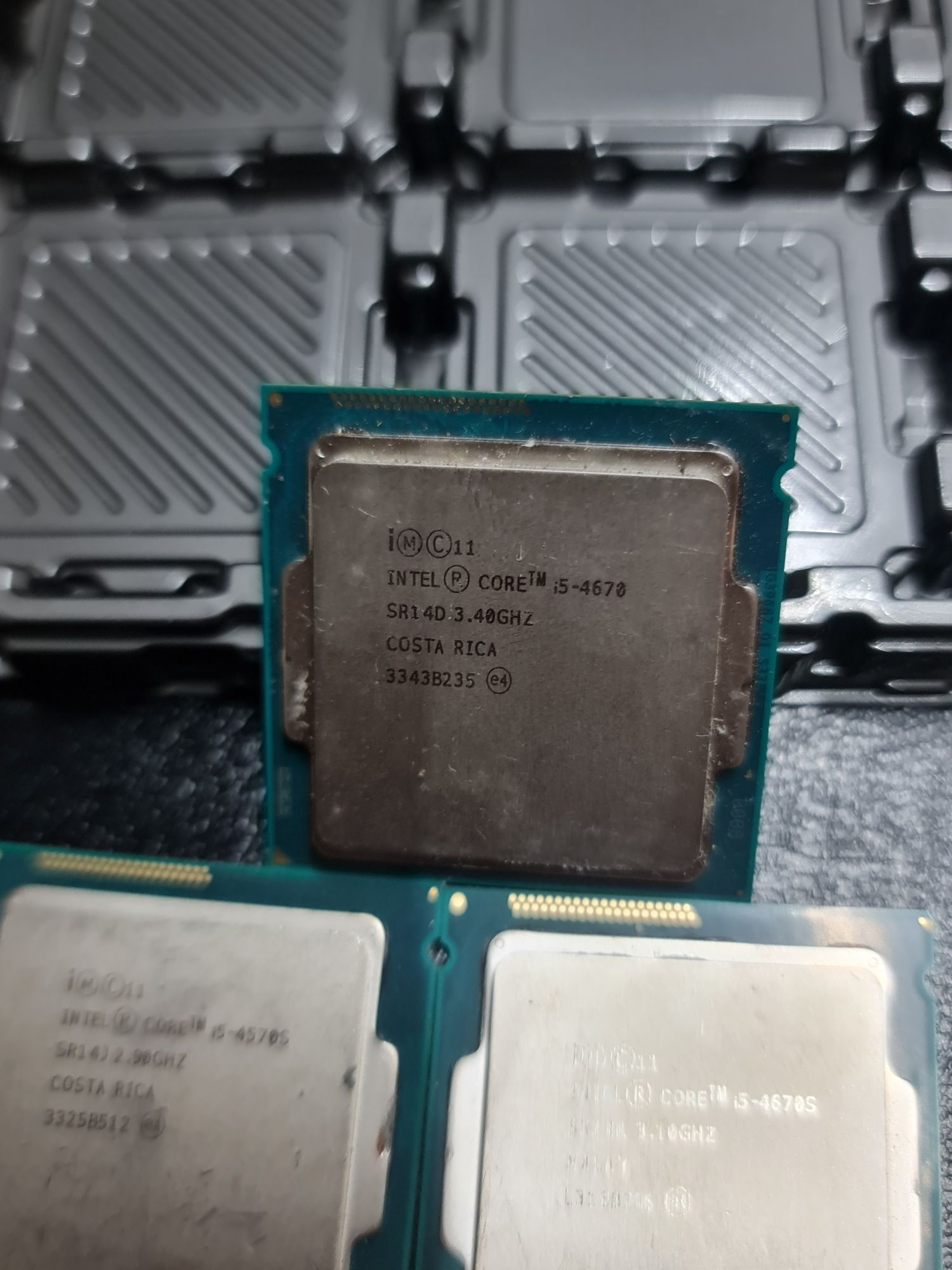 Procesor i5 generatia a 4 a , soket 1150