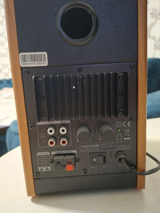 Monitor Mi 27 sostoyaniya otlichnoy