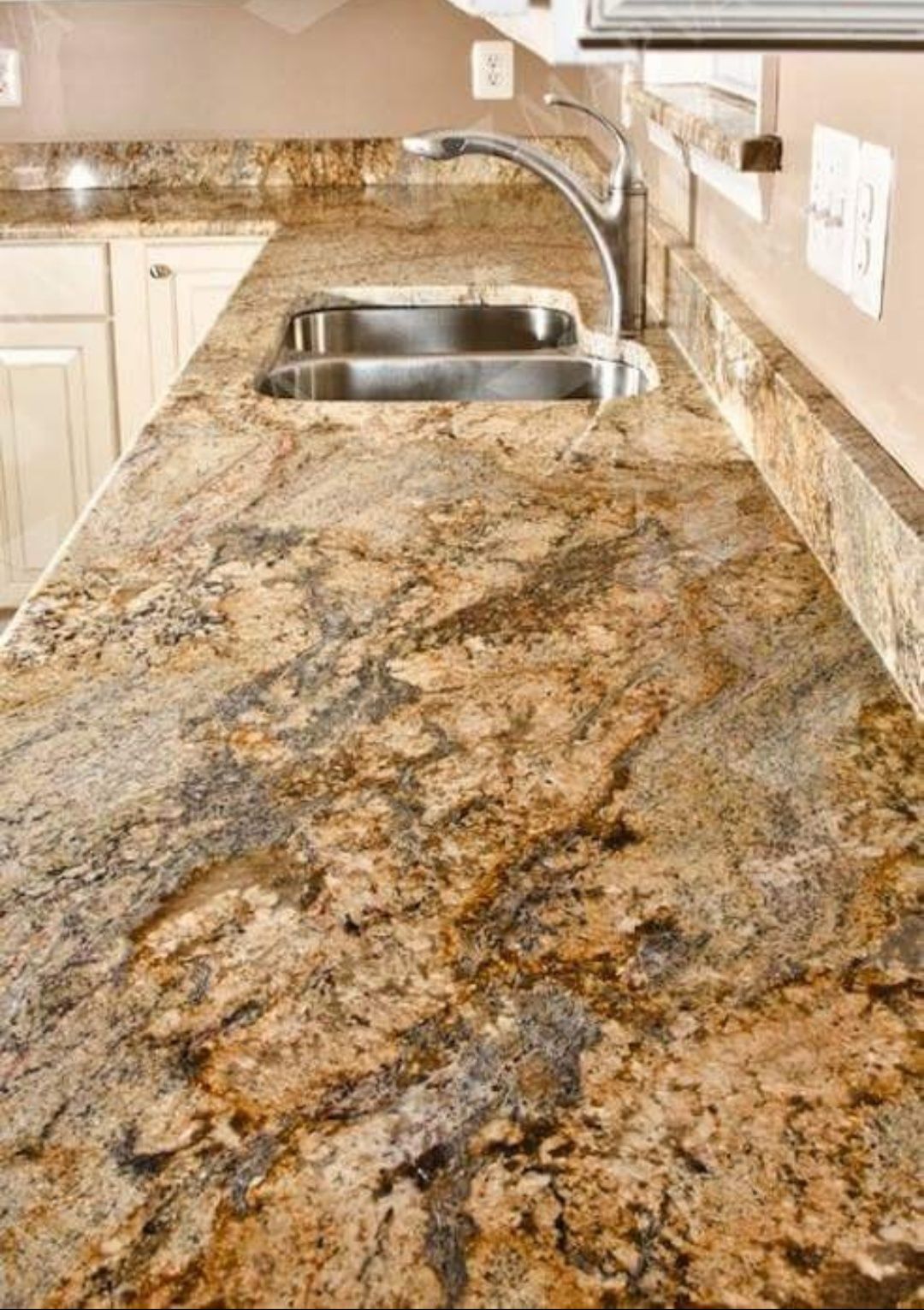 Blaturi bucatarie si baie marmura si granit