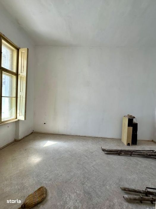 Casa 3 camere , ultracentral .