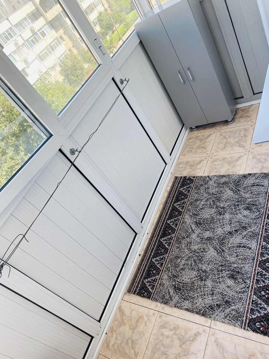 Vand apartament 2 camere