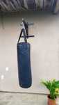SAC DE BOX OUTSHOCK + CADOU Sistem Fixare pe Perete Sac de Box