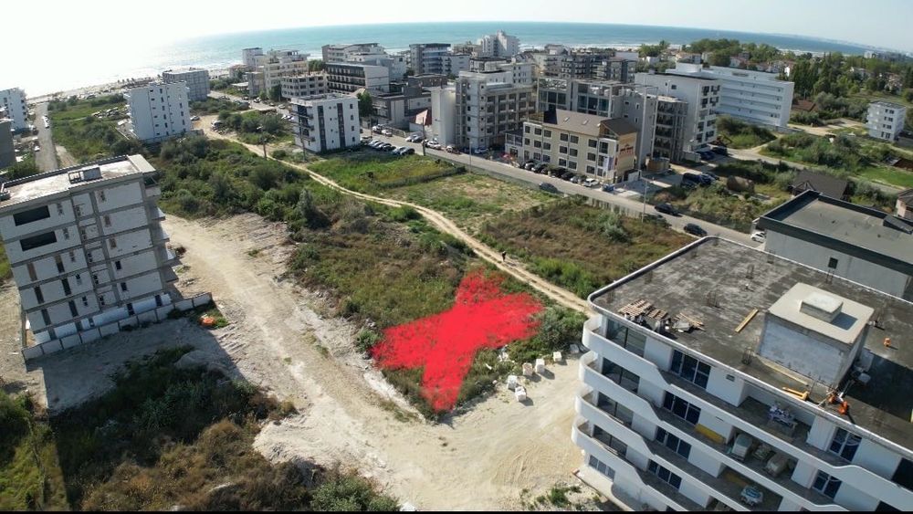 Vand sau Schimb Teren Mamaia nord cu apartament