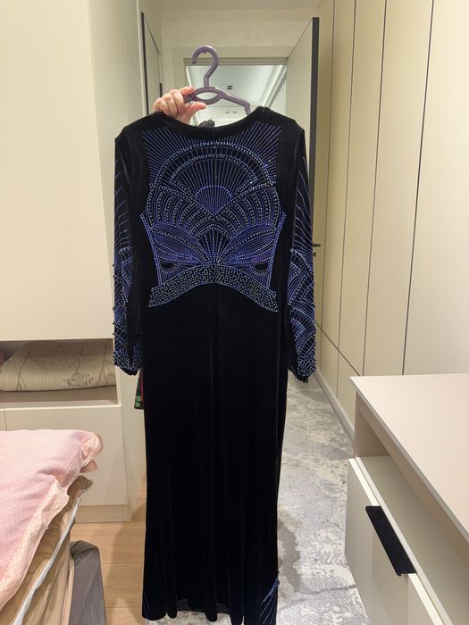 Vecherniy ko’yne sotiladi 42 va 44 razmer