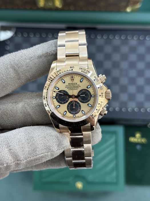 Rolex Daytona Gold