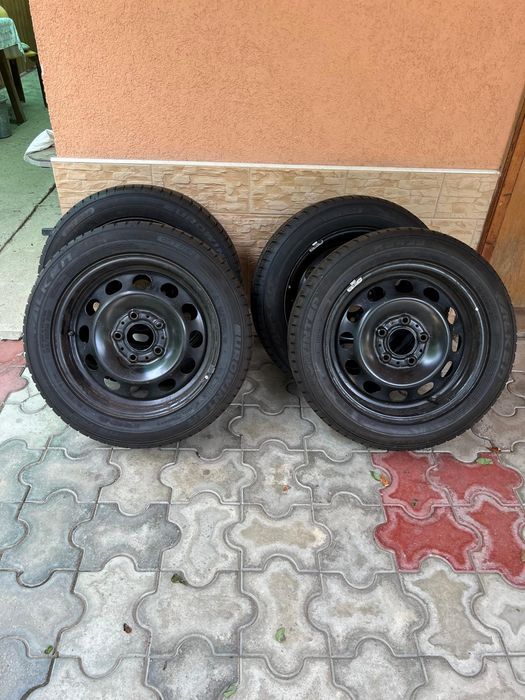 Set 4 Roti cauciuc (iarnă) + jante bmw 185/60/16