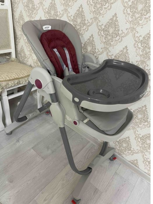 Продам стульчик для кормления