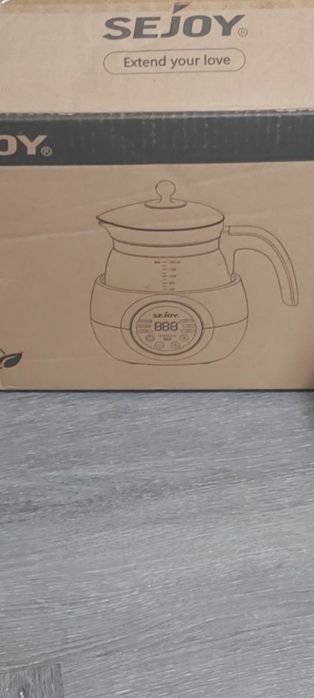 Incalzitor pentru biberoane/fierbător electric