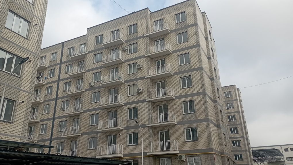 1 xonali uy sotiladi. Qoyliq bozor