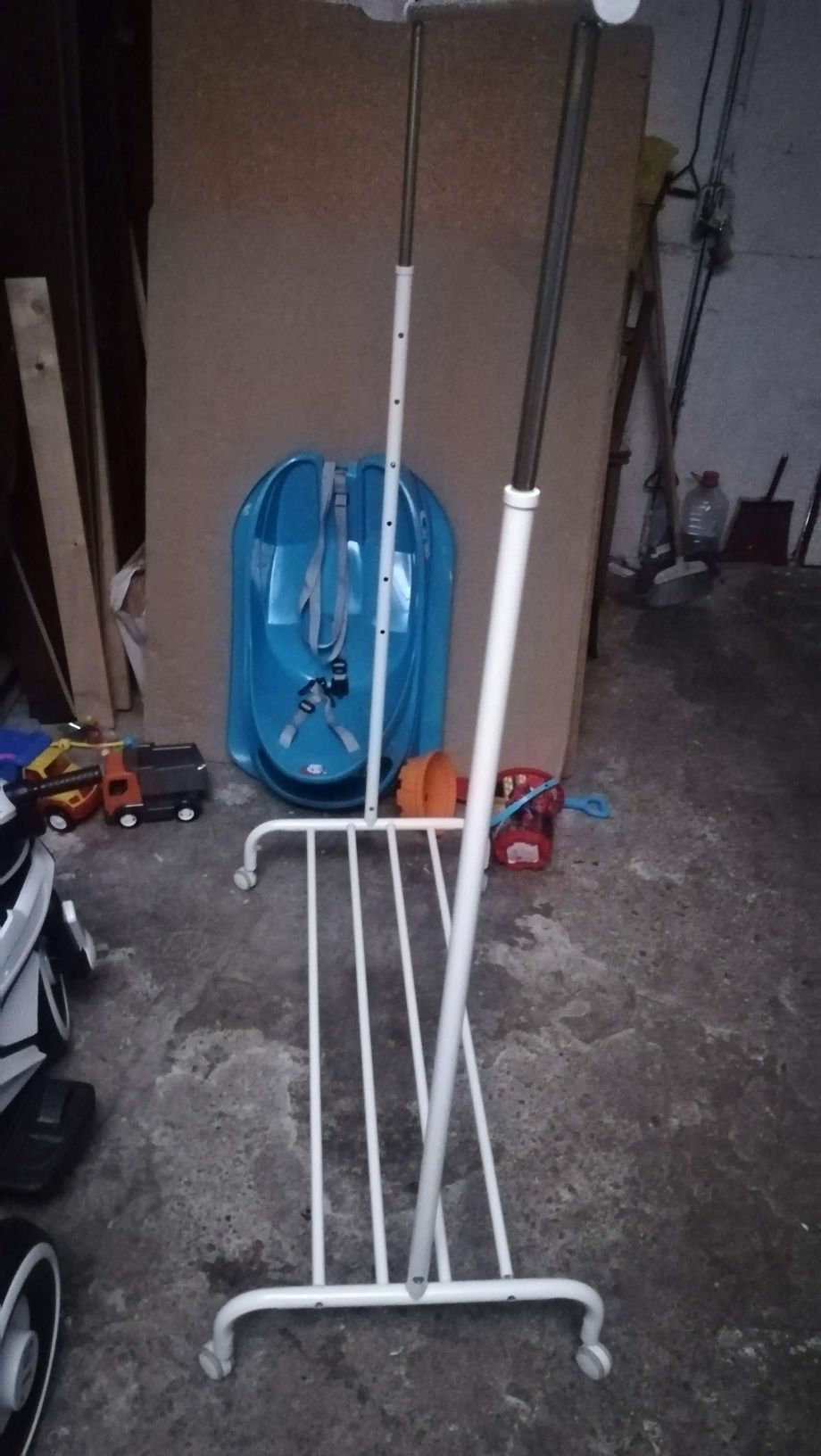 Proiector,înălțător umeraș ,piese sharp