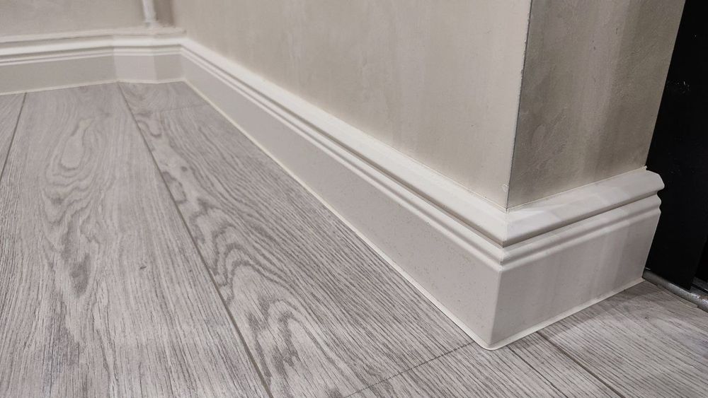 Немецкий плинтус Dollken