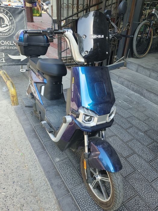 Электроскутер NEXUS,5 аккумуляторный