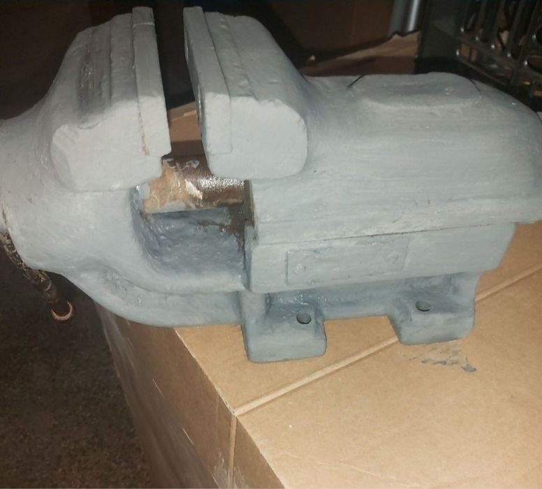 Шлосерско менгеме.