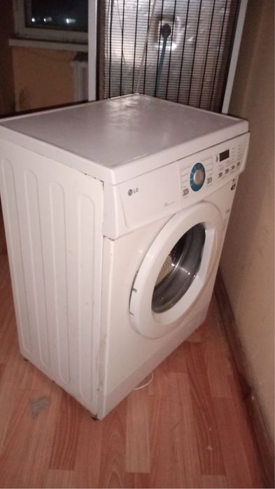 Стиральная машинка автомат