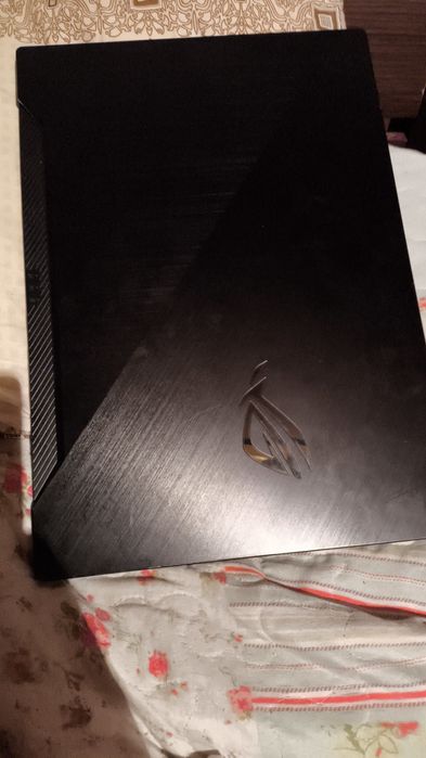 Геймерский ноутбук, 244 герца