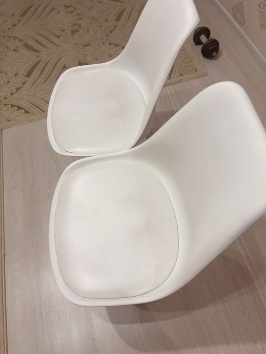 Стул крутящийся для кухни 2 шт от Tulip.