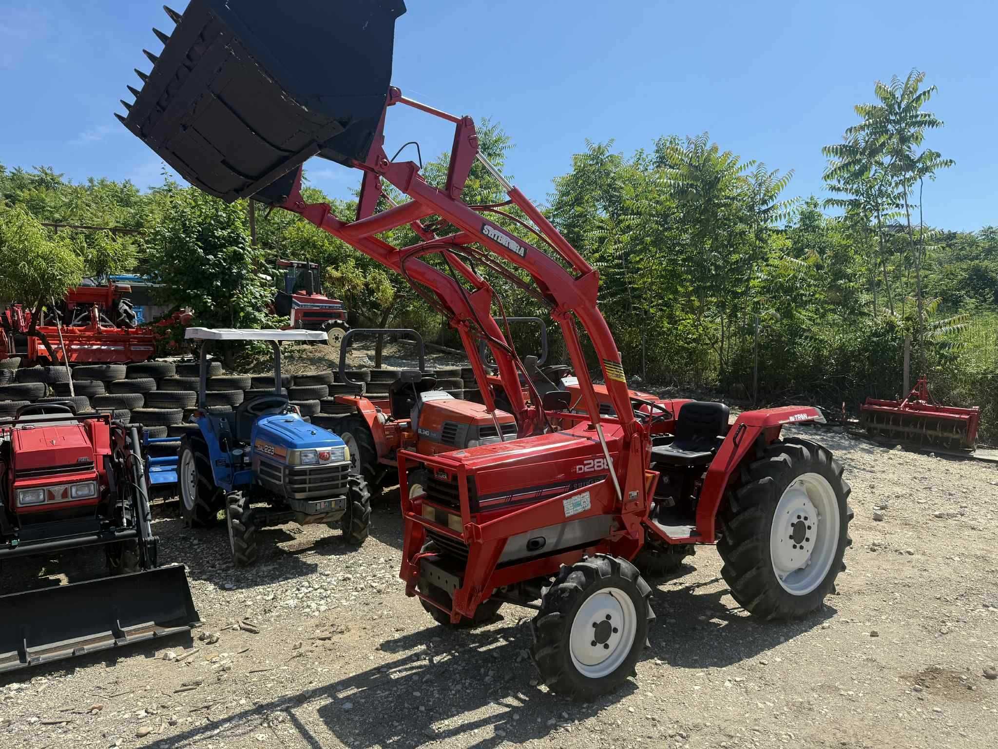 Челен товарач SHIBAURA D288 4x4