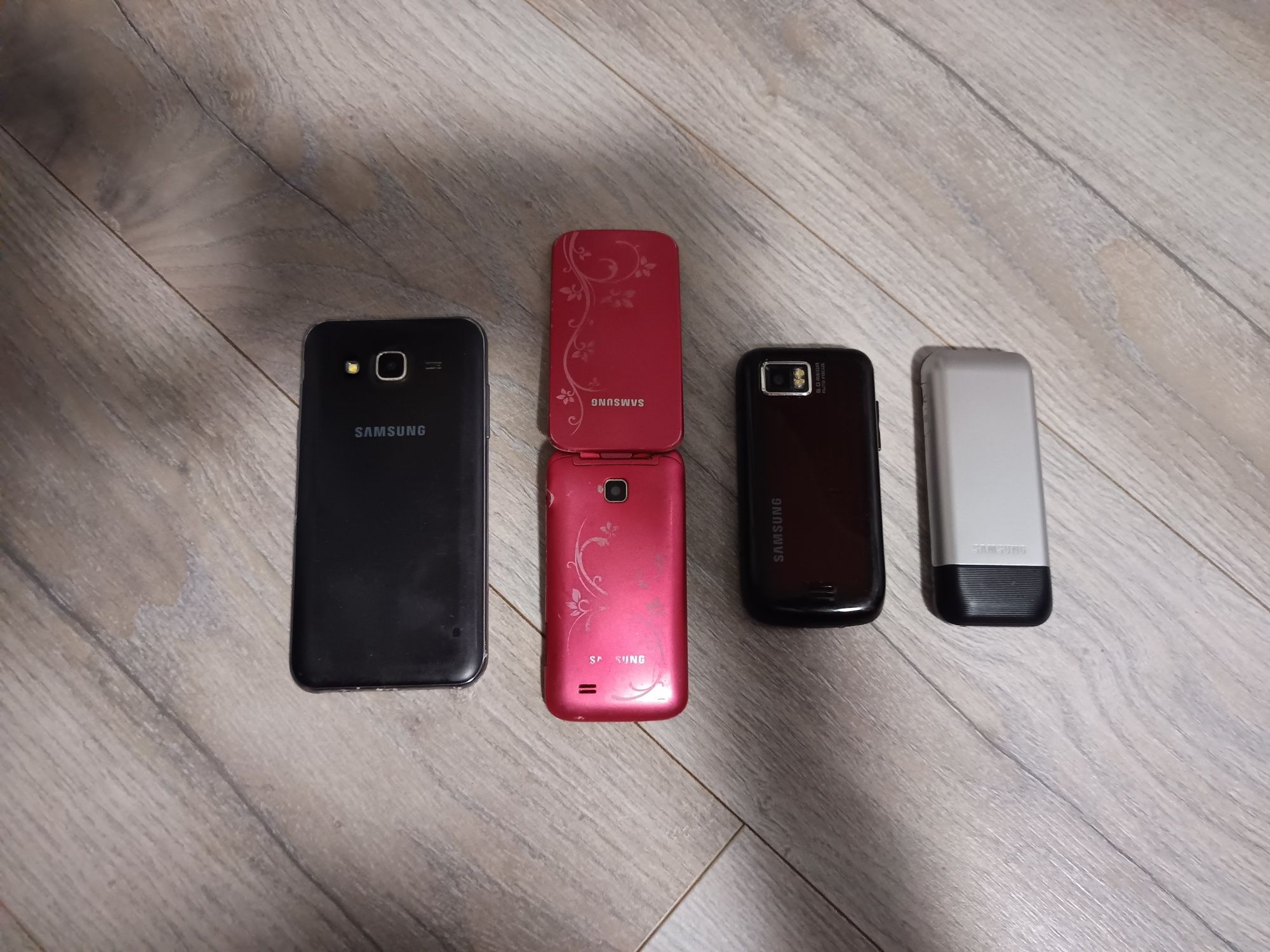 Лот стари телефони Samsung