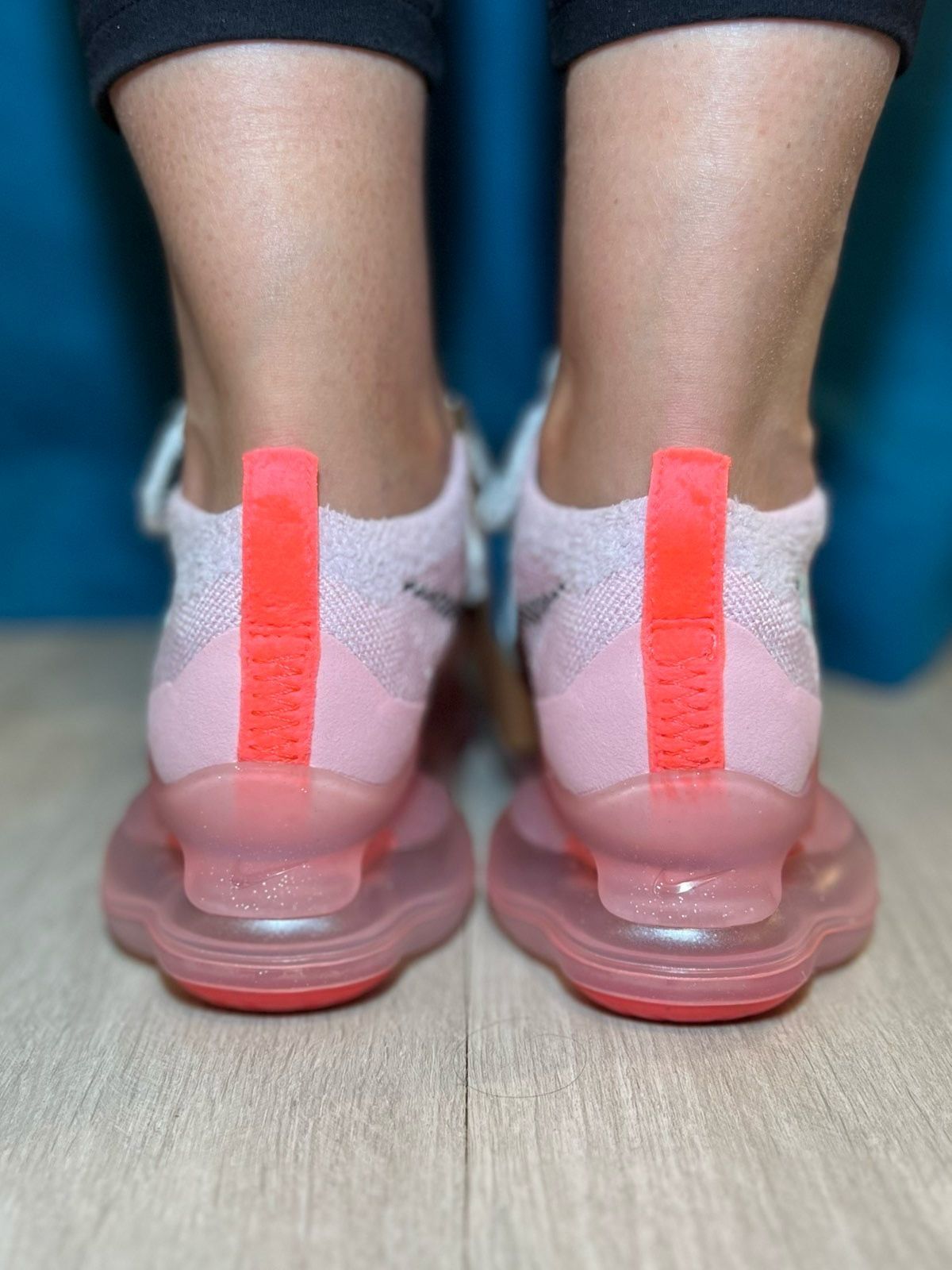 Nike Scorpion Pink
