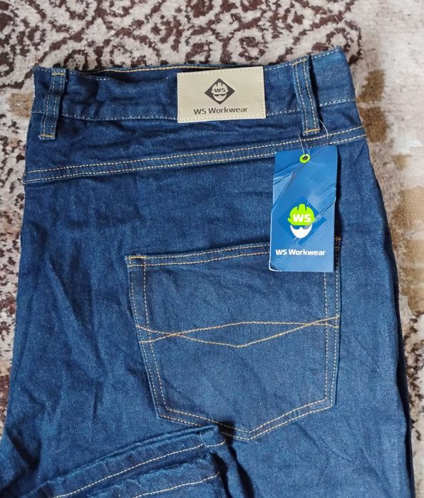 Vând pantaloni bărbați