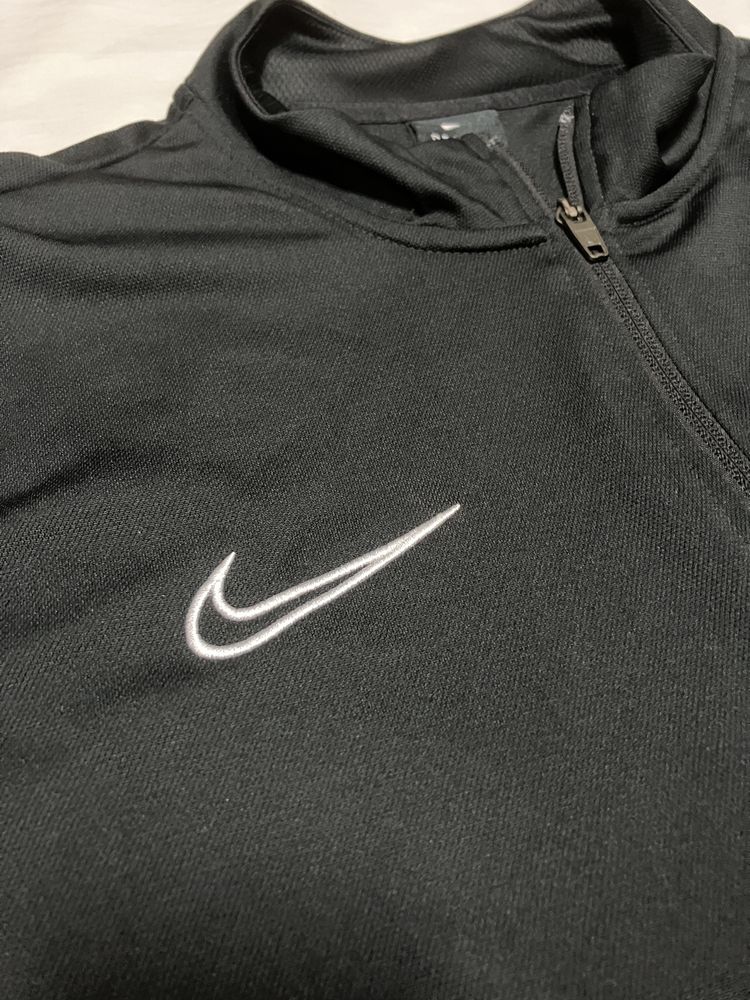 Nike DRI-FIT горнище