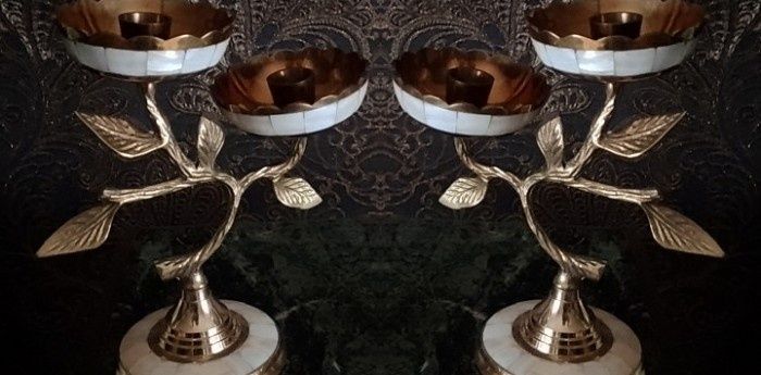 Set de 2 superbe sfeșnice din bronz masiv și sidef in stilul Rococo,pi