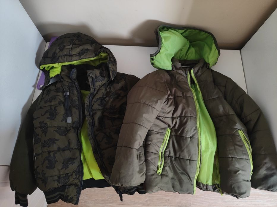 Продам детские куртки