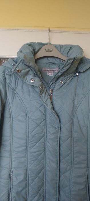 Дамско яке с качулка