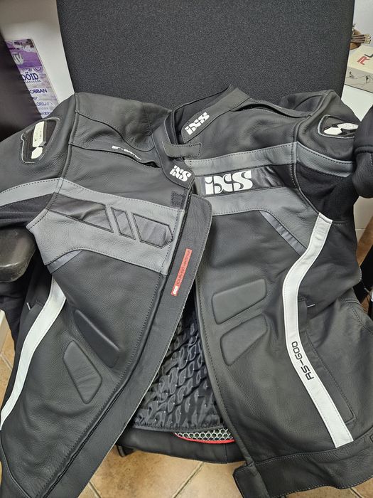 Costum moto nou din piele IXS 54 L