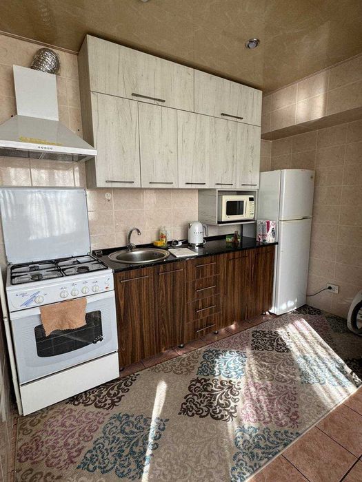 Сдам 2/2/4 Ц-4 - Алайский рынок - Центр - На Долгий срок