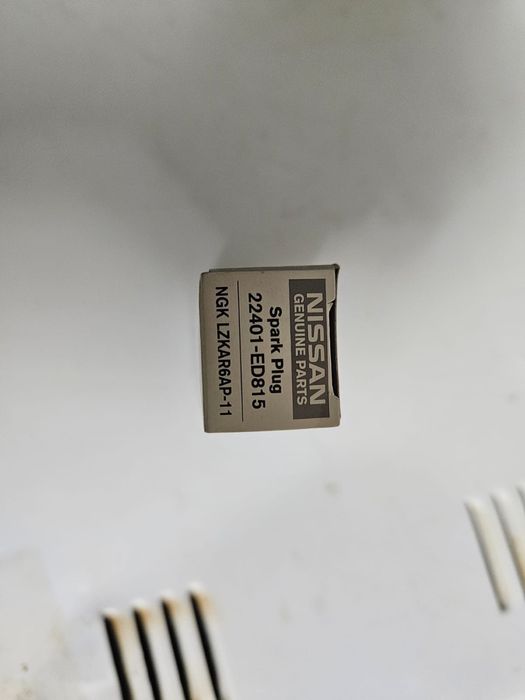 Продам свечи NISSAN