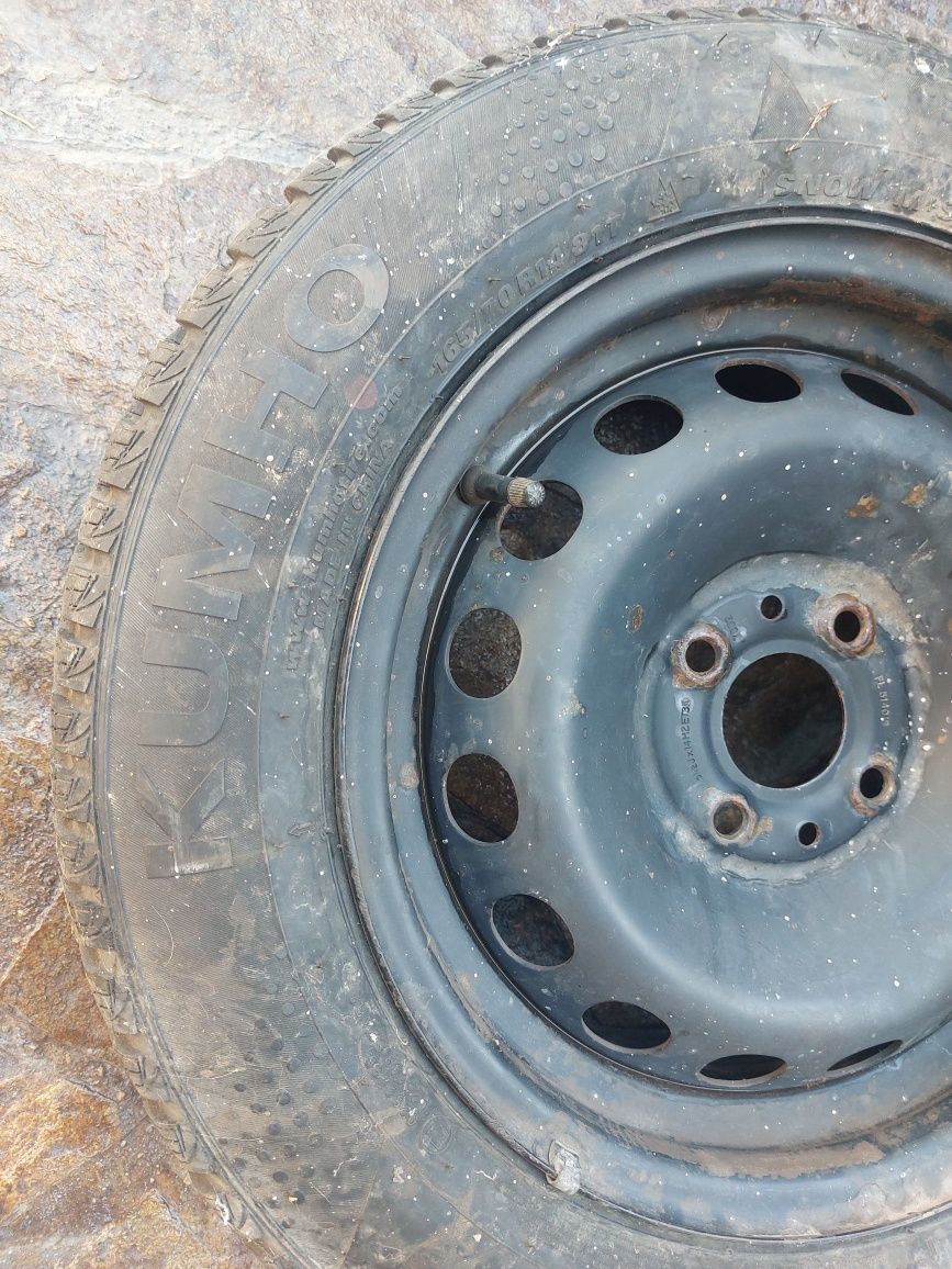 Гуми  KUMHO нови