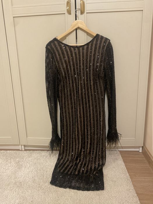 Официална рокля с пайети