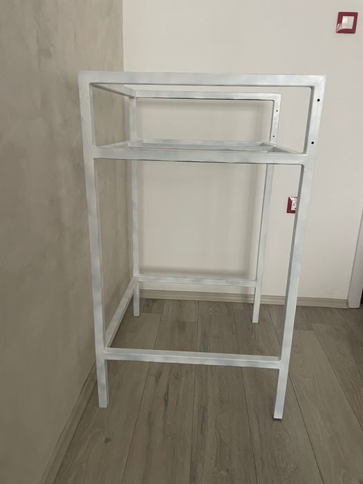 Метална поставка за пералня и сушилня