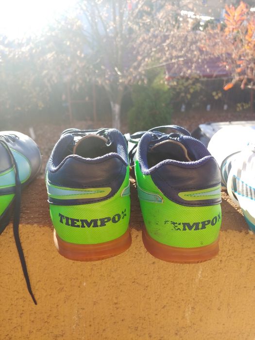 Nike Tiempox marime 42 incaltaminte fotbal in sala